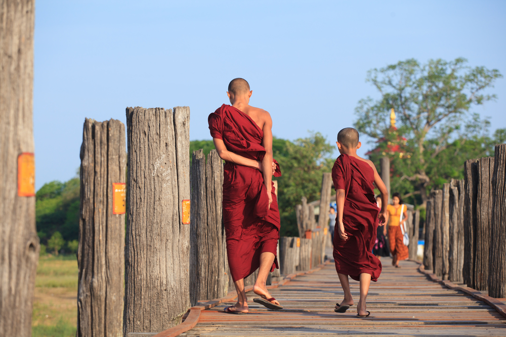 Earth Guide- Burma.